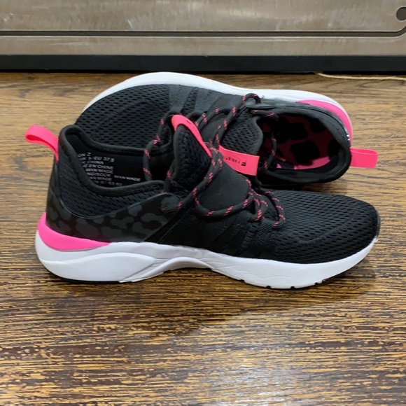 Fabletics Avalon Z Woman’s Running Shoes Size 7 - Picture 7 of 9